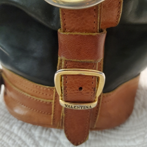 Valentina Bucket Handbag - Picture 7 of 8